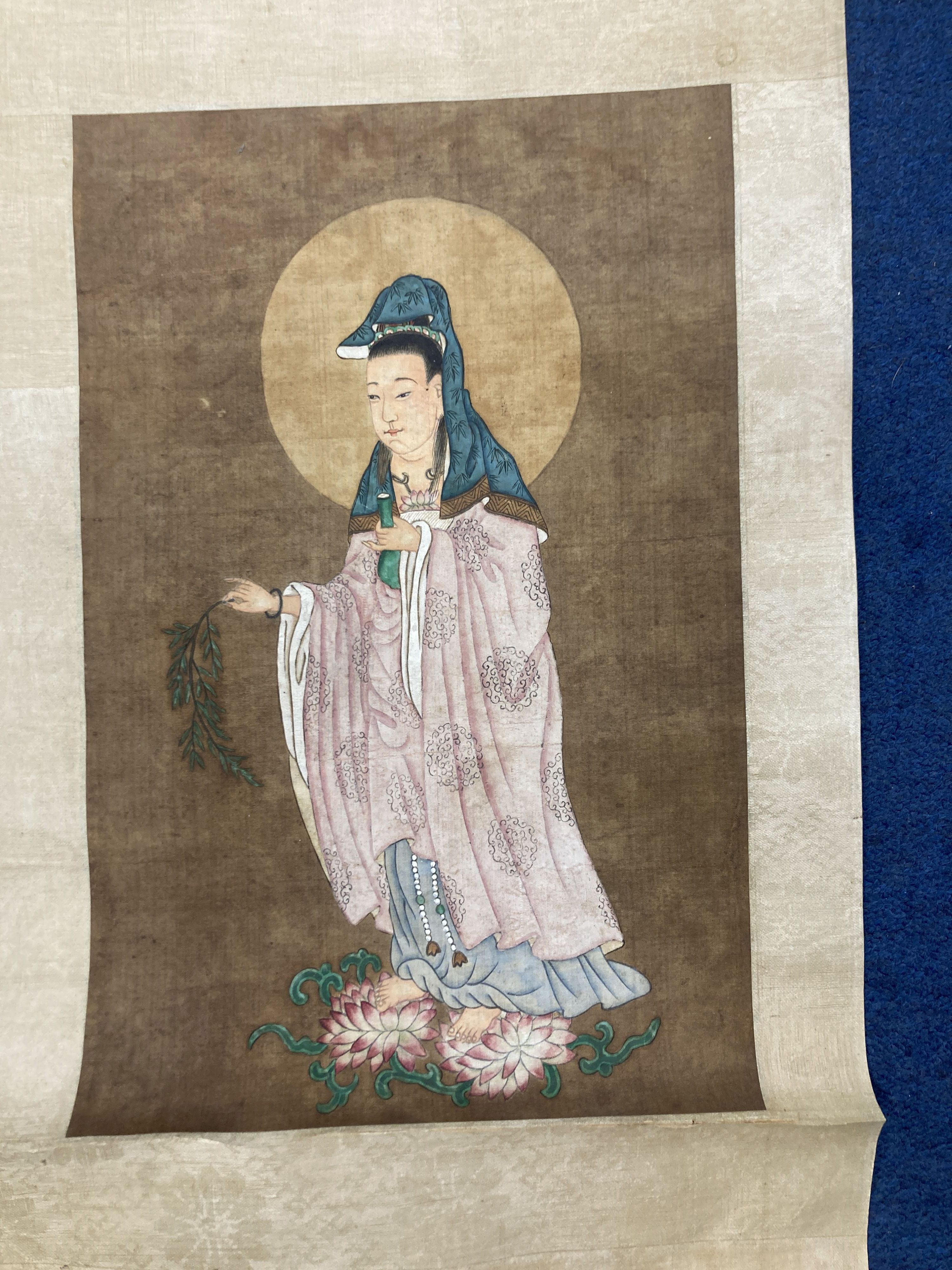 A Chinese scroll painting on silk of Guanyin, early 20th century, image 37 x 24.5cm and a Japanese Meiji period scroll painting of Budd